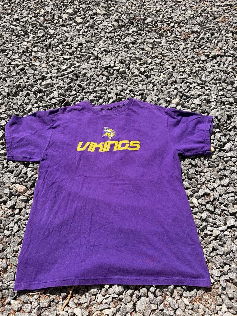 NFL Team Apparel Minnesota Vikings T-Shirt Size L Purple Embroidered